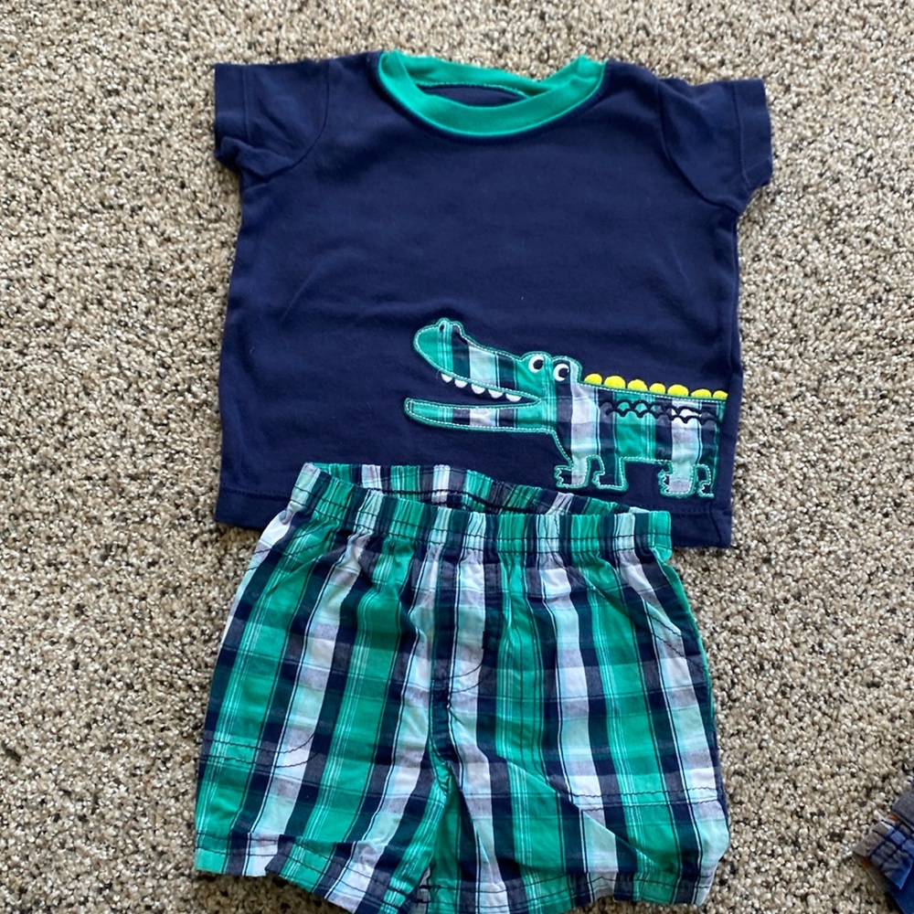 Carter’s 6 month plaid shorts outfit.